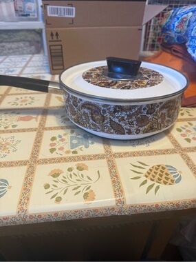 Vintage 1970s Fancipans porcelain enamelware lidded saucepan